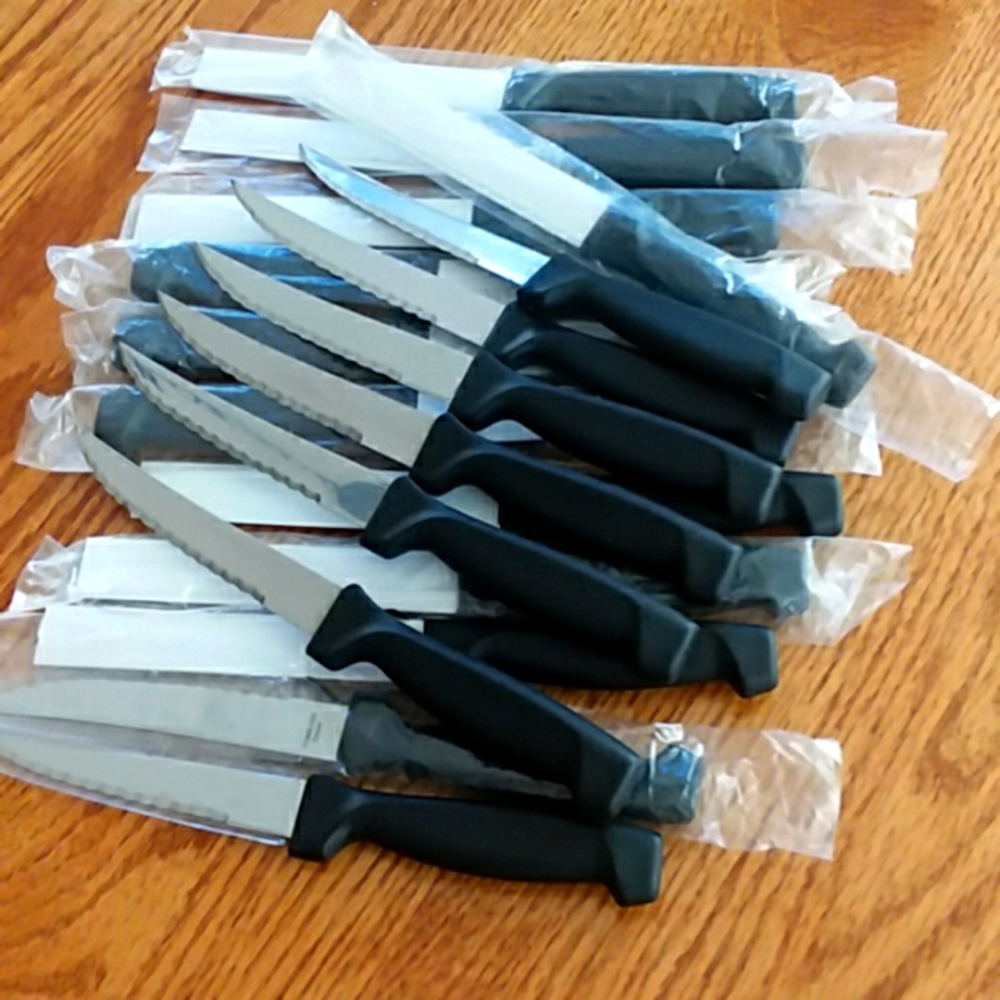 🥩Steak knives NWOT